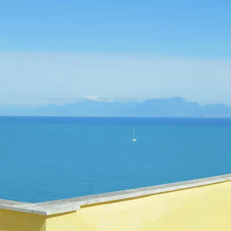 La Terrazza Incantata Private Access To The * Procida