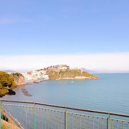 La Terrazza Incantata Private Access To The アパート *