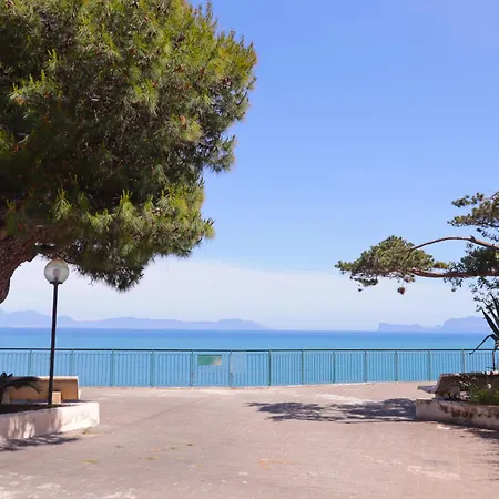 La Terrazza Incantata Private Access To The プロチーダ