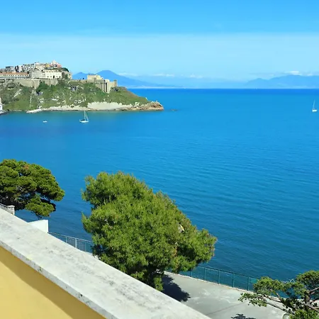 Apartment La Terrazza Incantata - Ascensore Diretto In Procida
