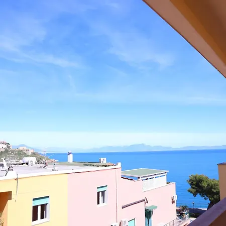 La Terrazza Incantata - Ascensore Diretto In Procida